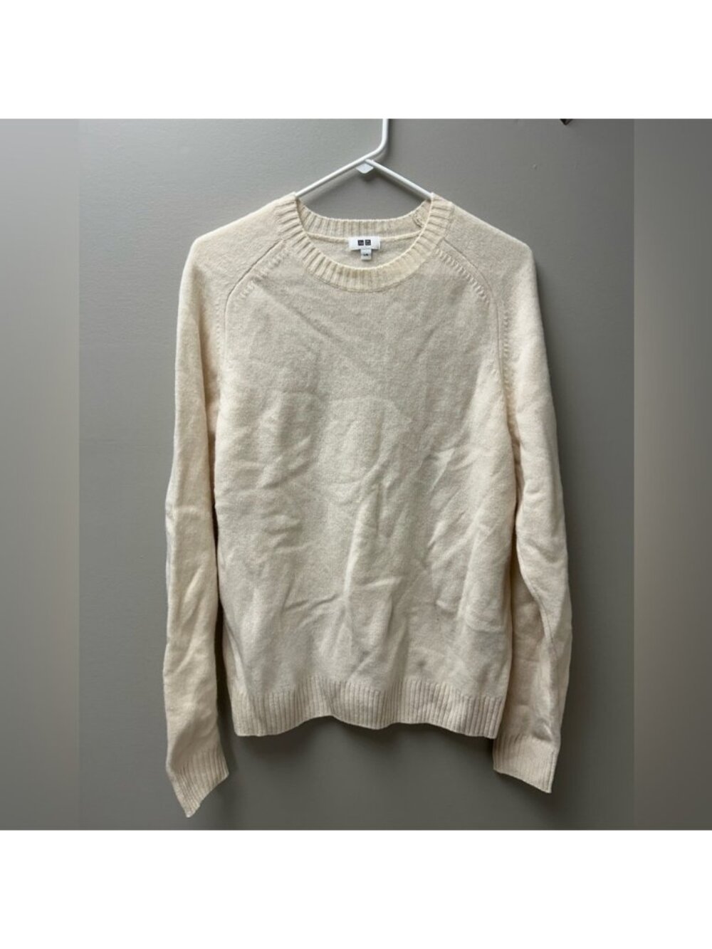 Uniqlo Women’s 100% Wool Crewneck Sweater